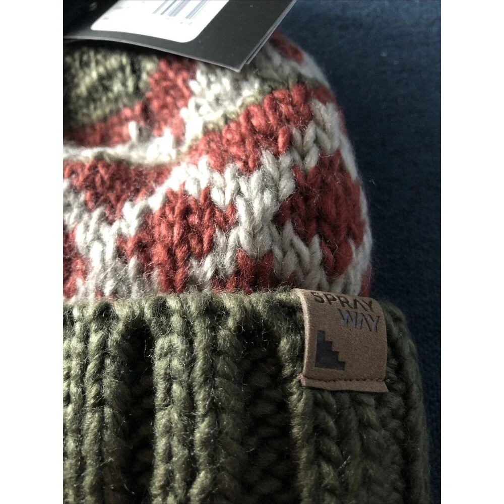 Sprayway Winter Beanie Maple Hat Woodland SP-003175 Knitted NWT